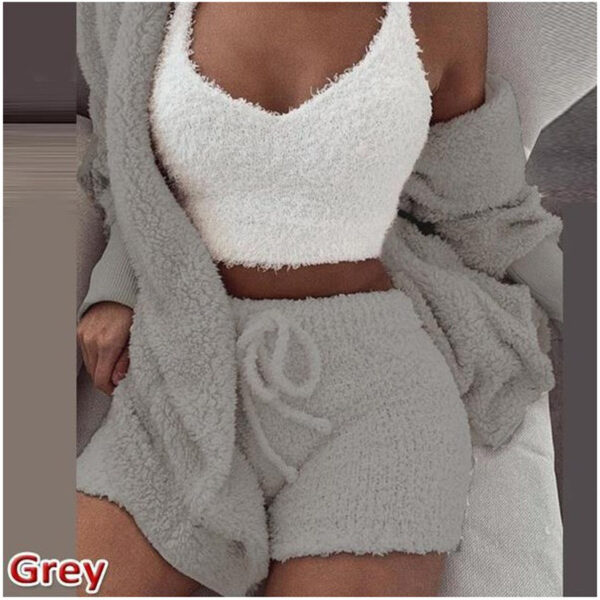 3 Pieces Of Fashionable Ladies Plush Home Clothes - Image 4